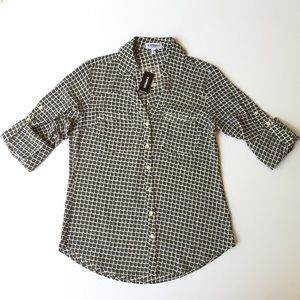 NWT Express Button-down Long Sleeved Patterned Blouse Size XS